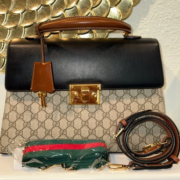 GUCCI GG SUPREME MONOGRAM PADLOCK HANDBAG MEDIUM-🔥STUNNING BOSS LADY BAG🔥 - Picture 8 of 16